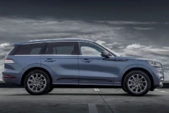 沃尔沃XC90天敌终于来了，或是最便宜的3.0T合资SUV，轴距超3米