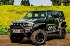 BJ40雨林穿越版正式上市 售价26.99万元