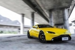 深度 | 柠檬雪糕  阿斯顿·马丁 V8 Vantage