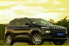 曾售50万的中型SUV，如今仅售17万，配置还不低