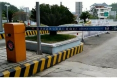 明明变道有打灯，还是被罚不按规定使用灯光？新规要注意了