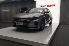都在关注SUV，快忘了长安这款轿车也很能打