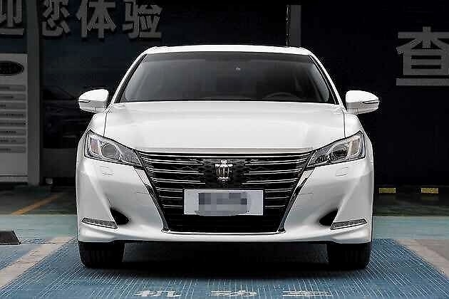 跌至22.58万了，皇冠依然卖不动，网友：年轻化不适合皇冠