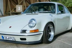 开第一代911去西藏，车龄54年全程没故障，引起车迷围观