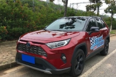 开过双擎版丰田RAV4之后，为何我竟然更加青睐汽油版本？