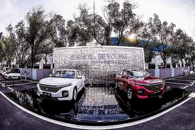 号称“拒绝叔味”的新宝骏RC-5/RC-5w，年轻人会买账吗？