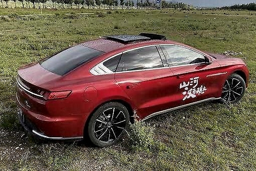 400公里实测汉EV，性能绝不是终点，自主豪华新能源车终现新标杆