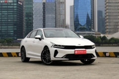 起亚凯酷：乘风破浪的你需要怎样的中型轿车？