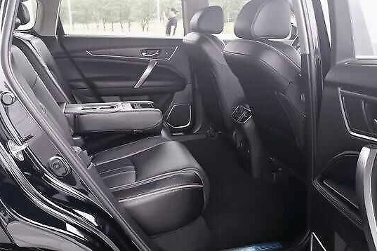 试驾新款冠道内饰堪比豪车，空间可称王者，2.0T+9AT打汉兰达七寸