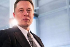 特斯拉市值突破三千亿美元，马斯克成世界第五大富豪