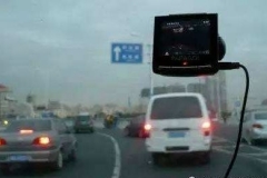 2020新型“隐形电子眼”上岗！违停、压线、玩手机···都逃不了