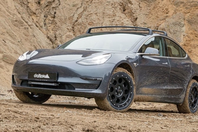 Model 3越野版图片曝光：采用全新轮毂+高性能四驱系统