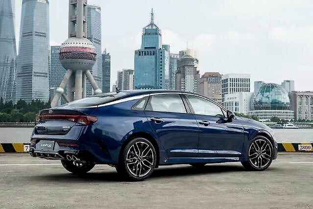成都车展新车：起亚“打鸡血新车”，新K5如何再战迈腾凯美瑞？