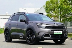 试驾东风雪铁龙天逸PHEV：「三擎四驱」的体验有多爽？