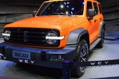 2020成都车展：实拍WEY坦克300 造型设计硬派