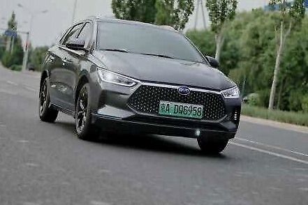 「爱车日记」美女编辑花10万块买车，事业生活起飞，原因是TA？