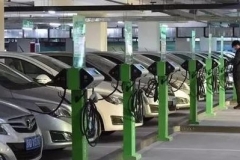 2020年新能源市场巨变！特斯拉上榜夺冠，说好的弯道超车又黄了？