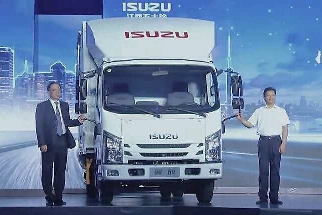 日系血统、满足国六排放 江西五十铃翼放ES轻卡上市12.98万起售