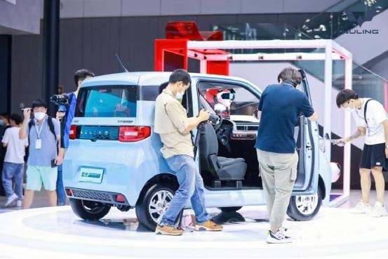 年轻人的代步车，月薪4000买得起，1公里成本低至5分钱，2.88w起