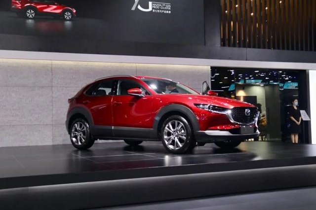 压燃版CX-30、全新哈弗H6、全新卫士等，成都车展重磅SUV快评！