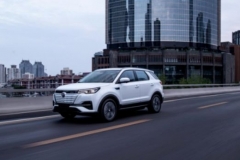 NEDC工况续航里程长达 605KM，CS55纯电版让你对里程焦虑大声SAY NO