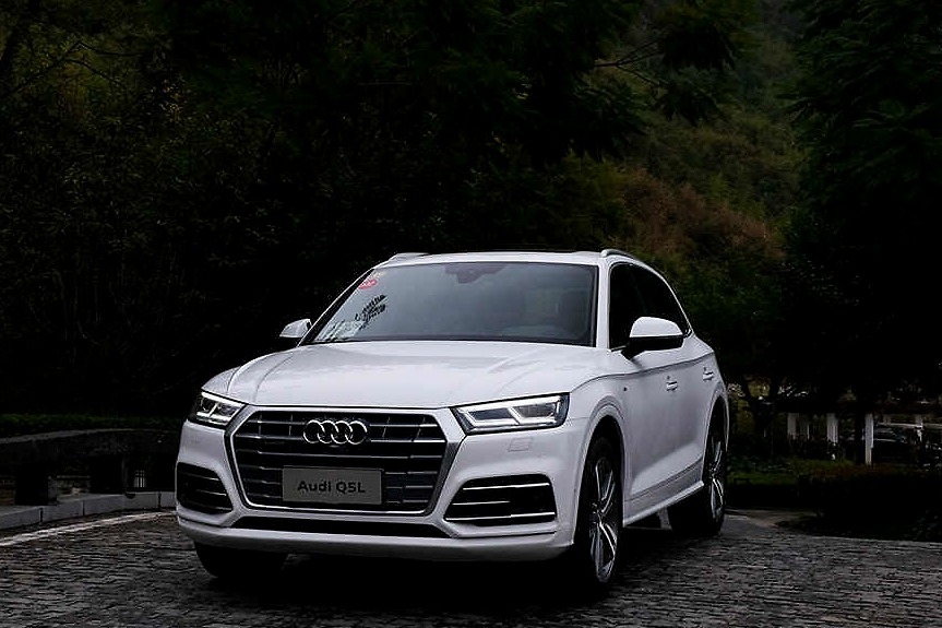 最高降10万！咬咬牙也能买的豪华SUV，买得起养不起！