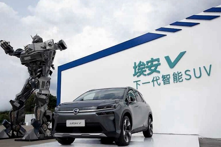 埃安V,你说你的智能化，我却就爱你的空间大