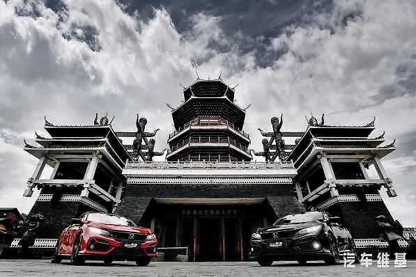 思域Hatchback准备出街，这次“圈粉”全屏诚意