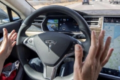 特斯拉二季度车辆安全报告 Autopilot可降低事故率
