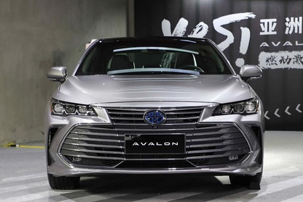 选配置还是要豪华？亚洲龙和雷克萨斯ES该如何选