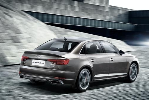 奥迪A4L降价后快赶上雅阁了，只要20.69万起，网友：这次赚翻了