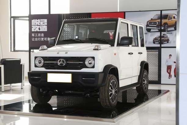 北汽制造又放大招，堪称迷你吉姆尼不足6万，全时四驱可上绿牌