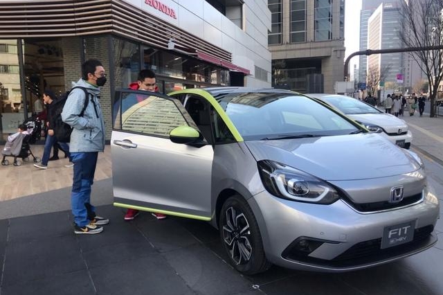 国产新飞度也被拉长？新车谍照曝光，抓住了国人喜好！