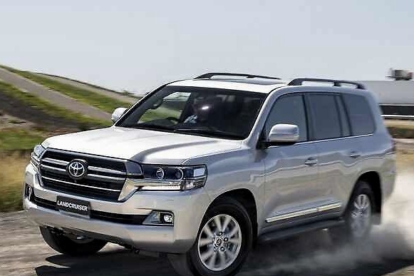 丰田这次撞枪口上了！“越野王”陆巡淘汰八缸 换混动