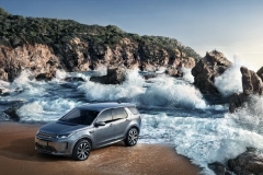 新款路虎发现运动版哪款值得买？性能版售价38.28万元/性价比最高