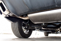 10万的国产豪华SUV！上市3天狂甩2万辆，如今直降4万却月销59台？