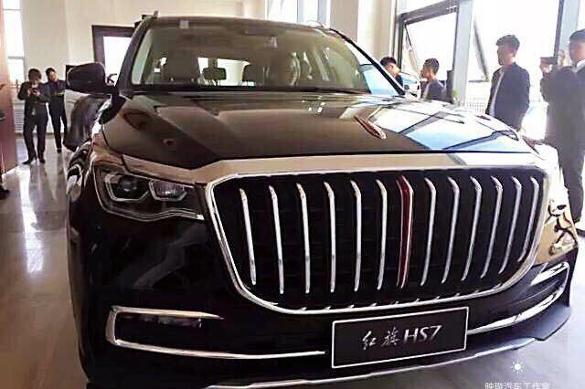 能与国外豪车品牌对抗的国产中大型豪华SUV—红旗HS7到店实拍