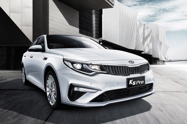 曾叫板凯美瑞售25万，今降到11万月销个位，网友：迈锐宝不更香？