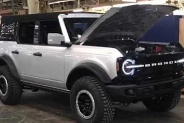 一大一小，福特Bronco实车图曝光