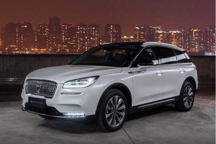 国产林肯上市，标配高功2.0T+8AT+大屏，还看凯迪拉克吗？