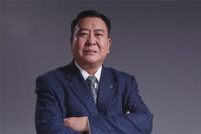 师兄徐和谊功成身退 师弟姜德义接棒北汽集团一把手