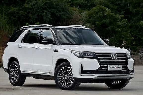 20万就能拿下的7座SUV！长安CS95值不值得买？