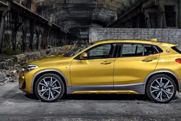 优惠5-6万，2.0T+8AT，这台宝马个性SUV你爱吗？​