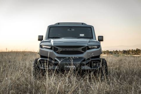 能开上公路的“坦克”！防弹装甲加成的越野猛兽，性能媲美军车