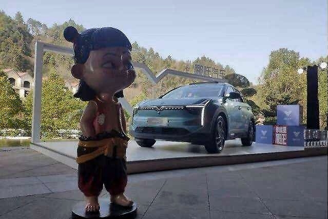 试驾哪吒U！一辆自带“哪吒”属性智能纯电车