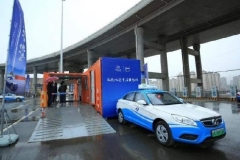 新能源汽车“换电模式”受重视 未来能否成为主流？