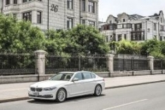 首试 | 教科书式的PHEV  BMW 530Le