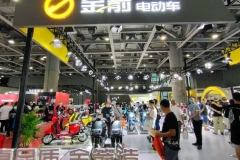 美图“秀秀”：华南展上金箭全系车型大放异彩