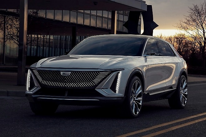 凯迪拉克首款纯电SUV，网友：比特斯拉帅