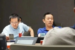 “电车单电机是耍流氓”、“特斯拉赢在超充”，别中了李斌、李想的套路